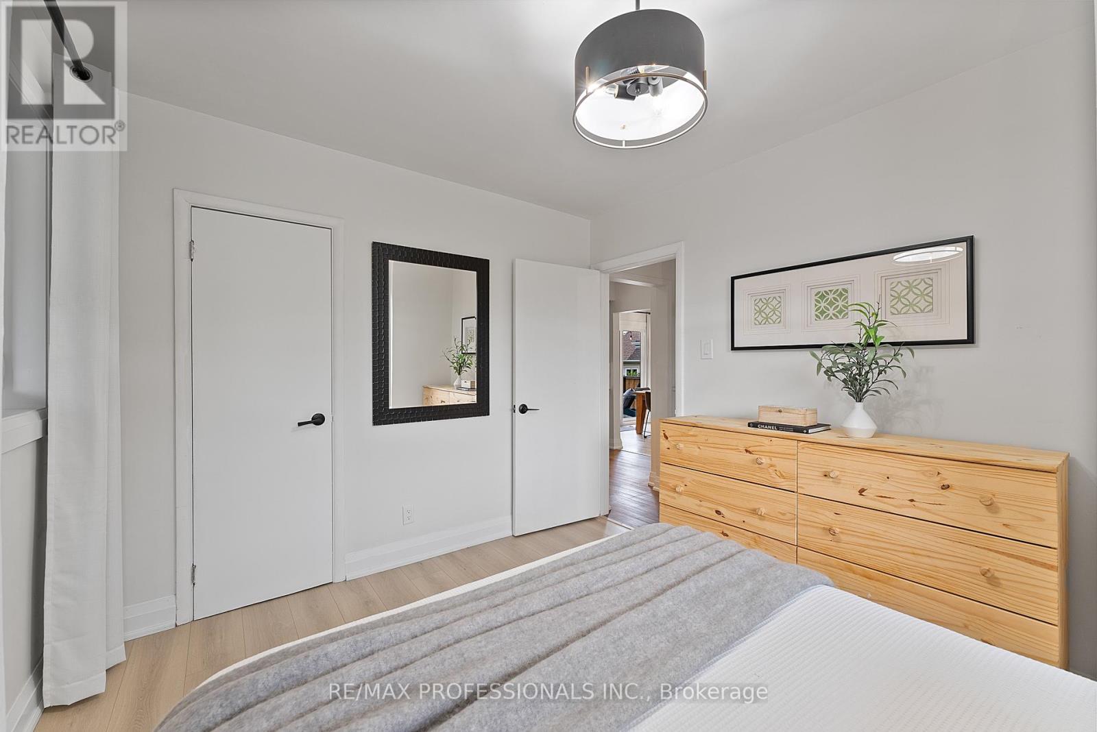 18 Lavington Drive, Toronto, Ontario  M9R 2G9 - Photo 27 - W12426640
