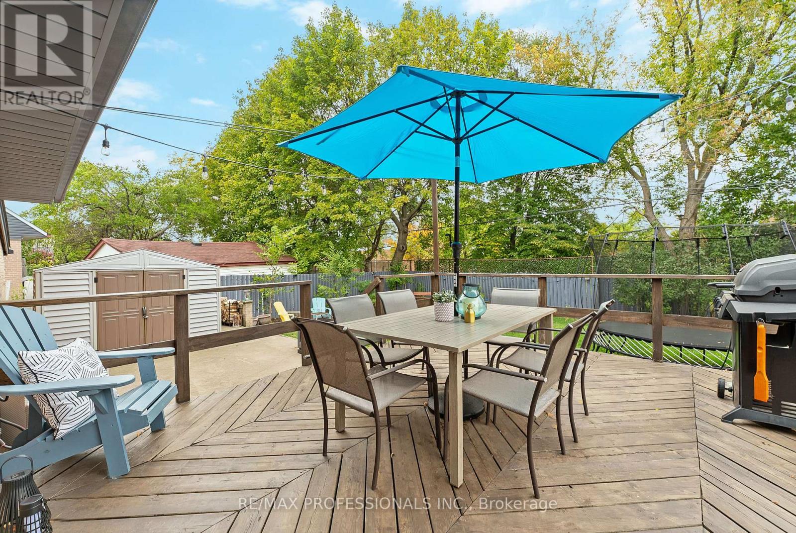 18 Lavington Drive, Toronto, Ontario  M9R 2G9 - Photo 46 - W12426640
