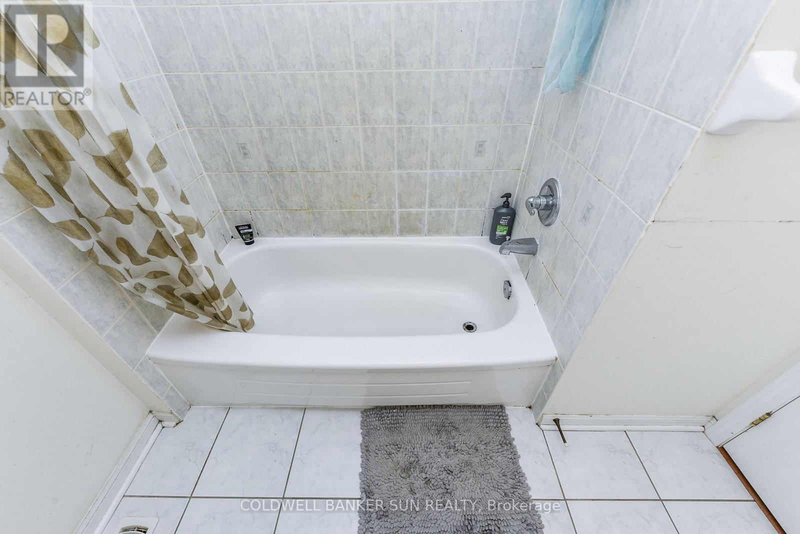 34 Benmore Crescent, Brampton, Ontario  L6P 2T3 - Photo 23 - W12426651
