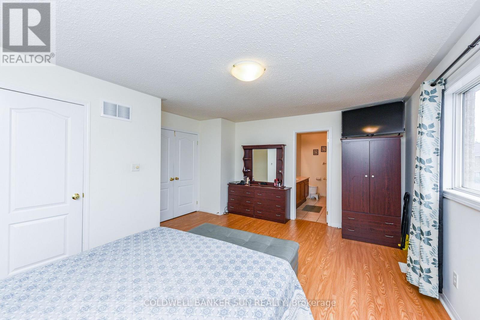 34 Benmore Crescent, Brampton, Ontario  L6P 2T3 - Photo 31 - W12426651