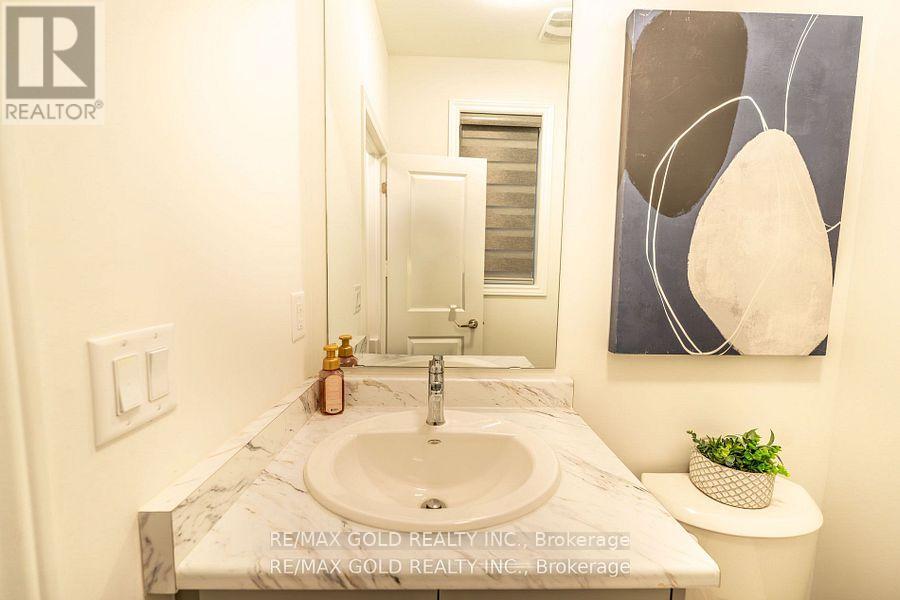35 Academy Drive, Brampton, Ontario  L6P 3C9 - Photo 18 - W12426669
