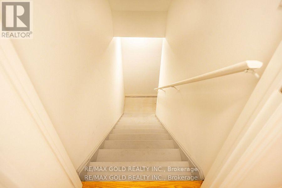 35 Academy Drive, Brampton, Ontario  L6P 3C9 - Photo 20 - W12426669