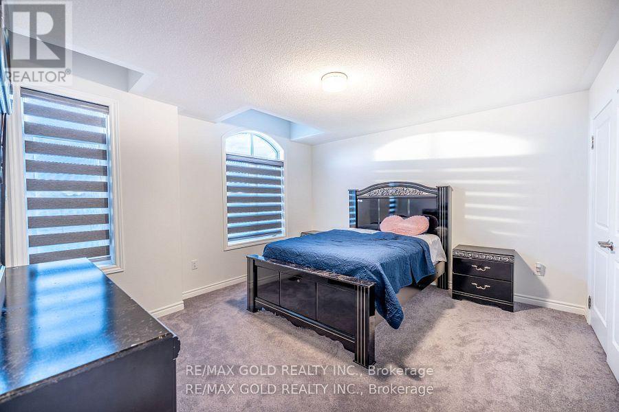35 Academy Drive, Brampton, Ontario  L6P 3C9 - Photo 22 - W12426669