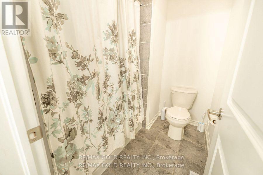 35 Academy Drive, Brampton, Ontario  L6P 3C9 - Photo 25 - W12426669