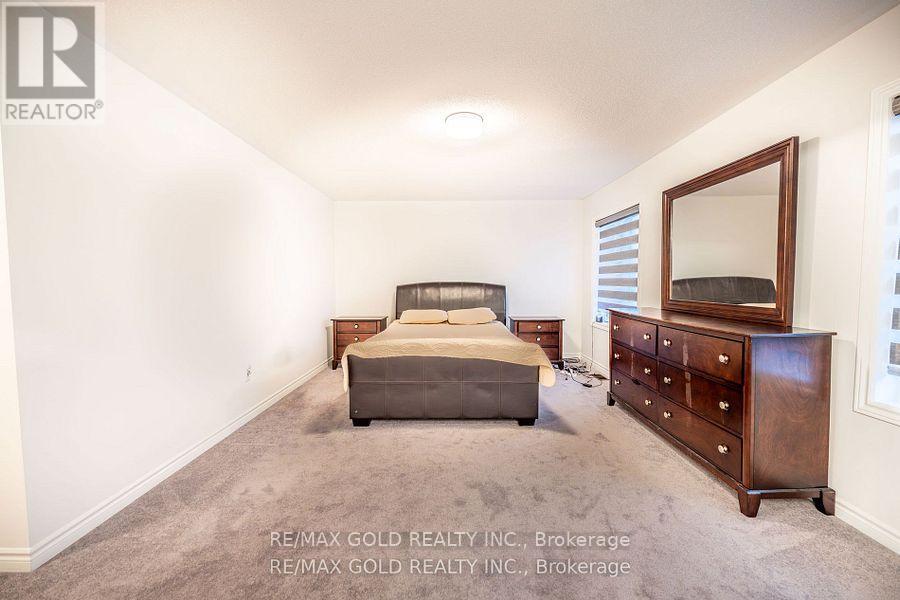 35 Academy Drive, Brampton, Ontario  L6P 3C9 - Photo 27 - W12426669