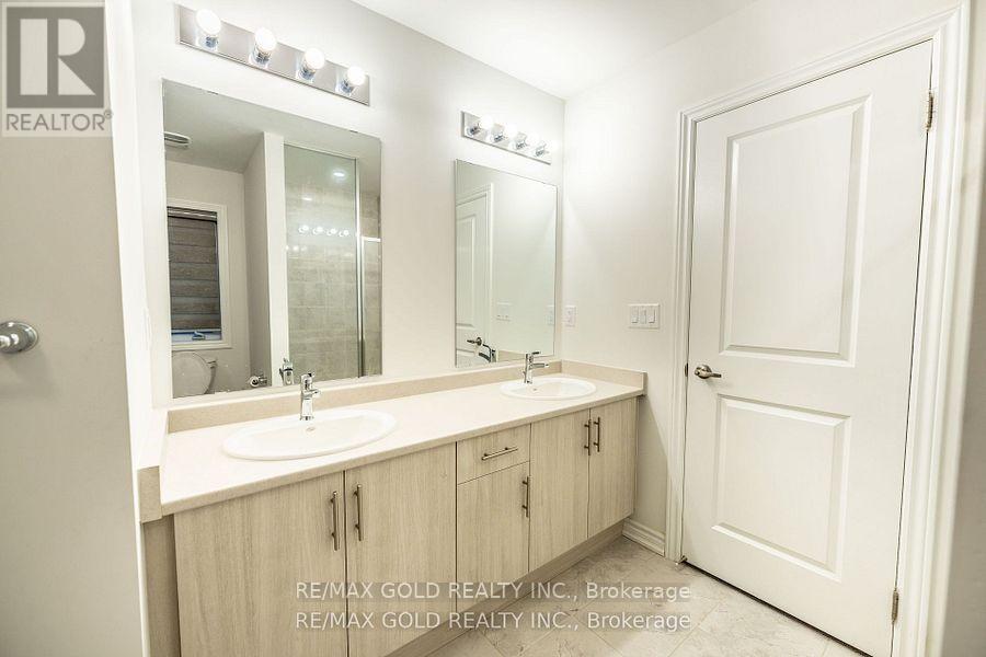 35 Academy Drive, Brampton, Ontario  L6P 3C9 - Photo 32 - W12426669