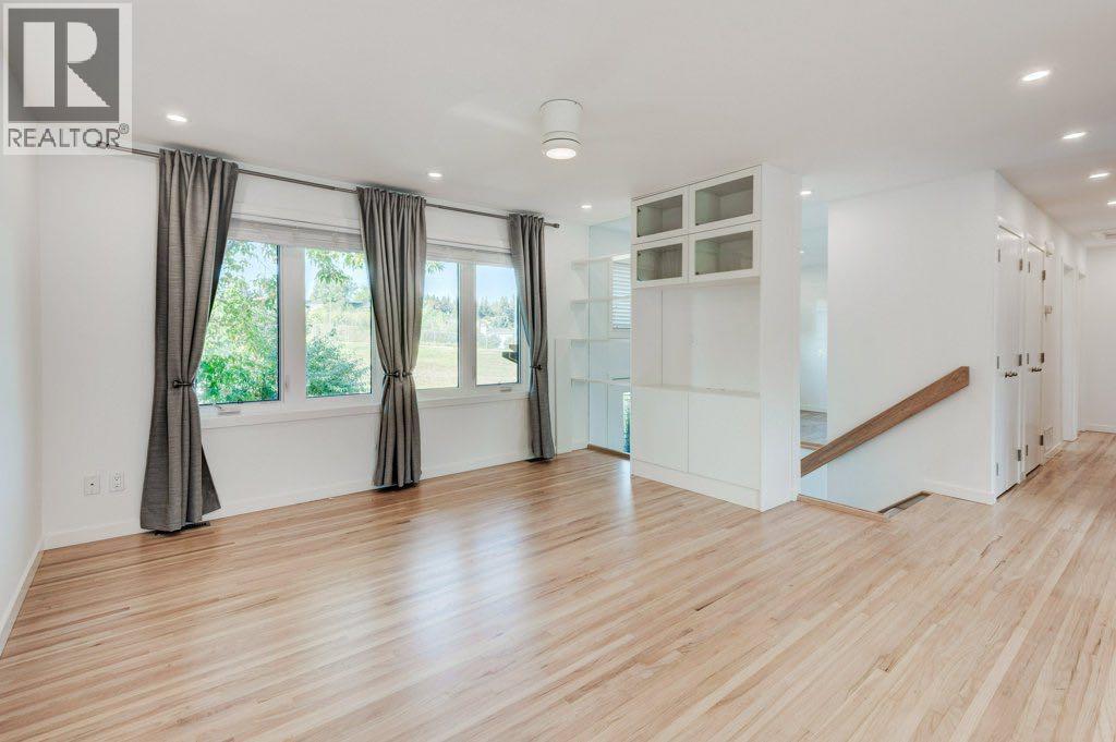 112 Selkirk Drive Sw, Calgary, Alberta  T2W 0M4 - Photo 7 - A2257935