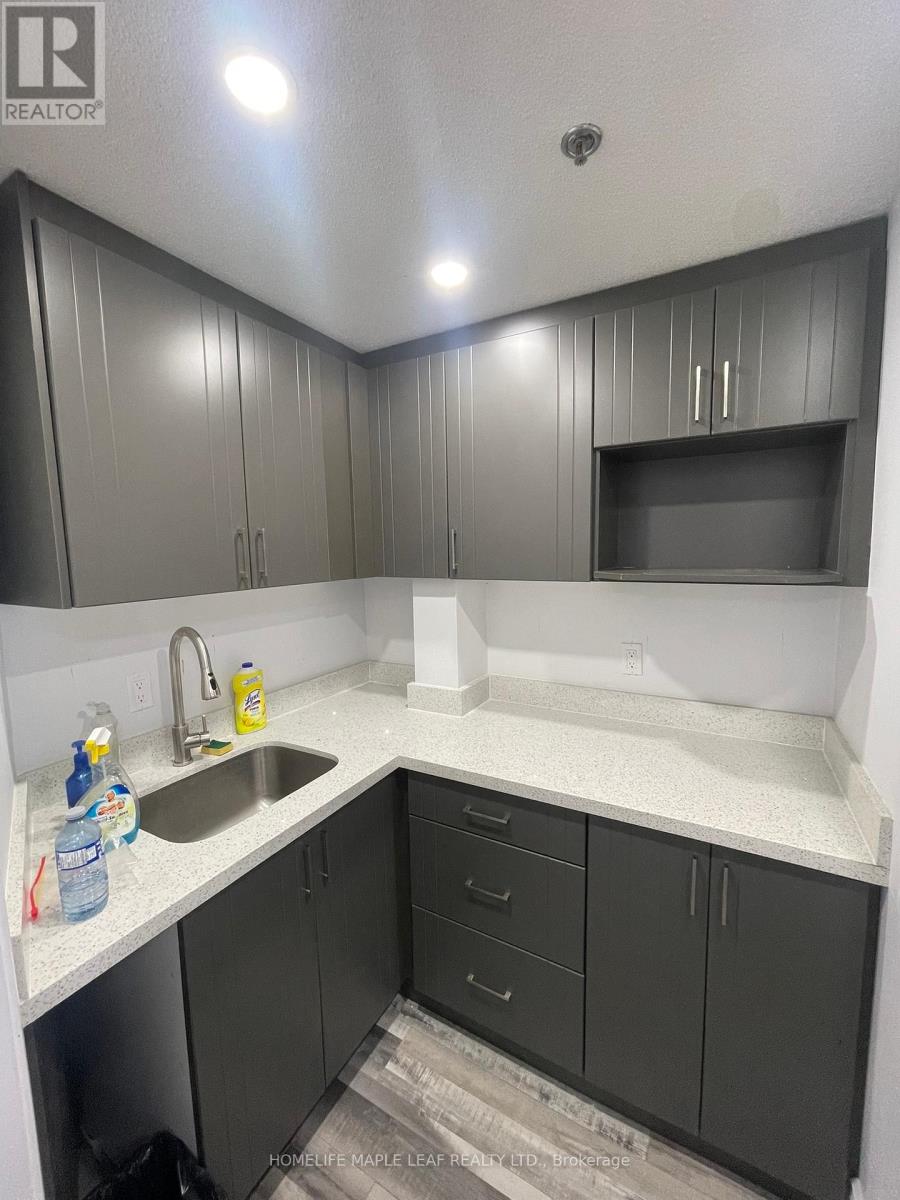 4 - 2575 Steeles Avenue E, Brampton, Ontario  L6T 5T1 - Photo 14 - W12426674