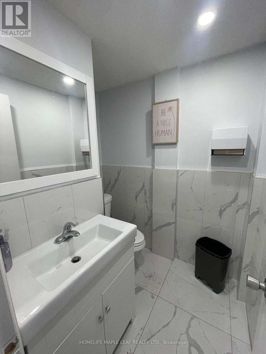 4 - 2575 Steeles Avenue E, Brampton, Ontario  L6T 5T1 - Photo 17 - W12426674