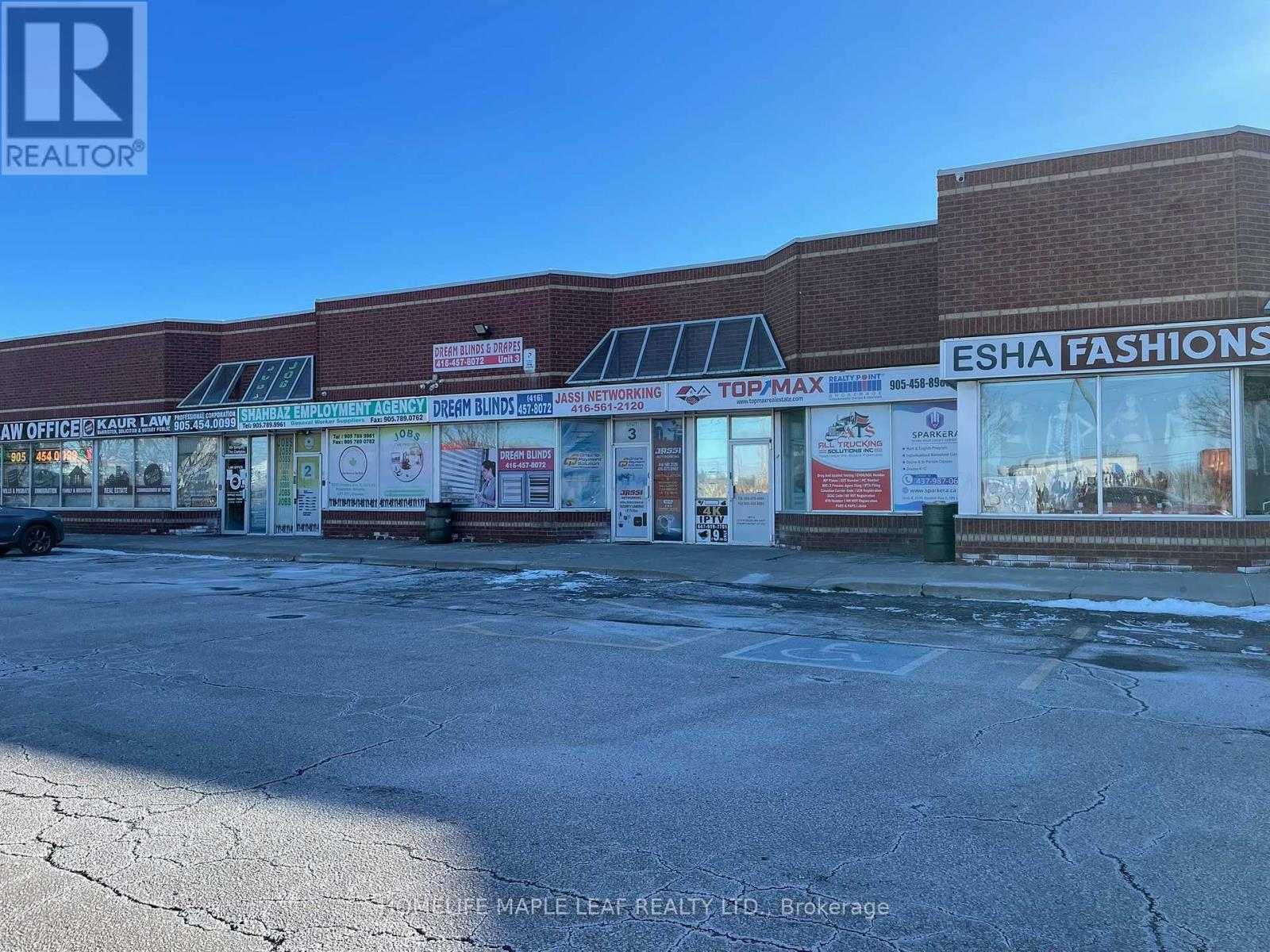 4 - 2575 Steeles Avenue E, Brampton, Ontario  L6T 5T1 - Photo 2 - W12426674