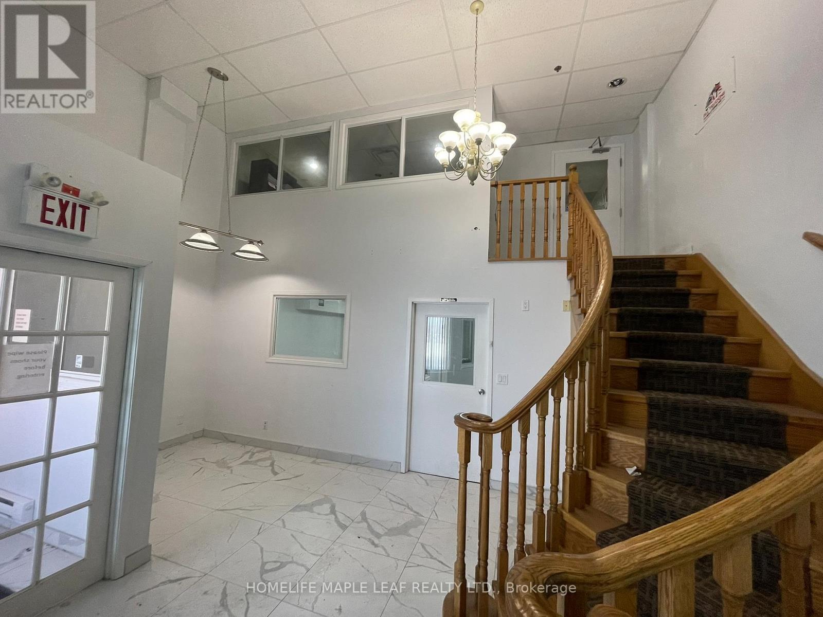 4 - 2575 Steeles Avenue E, Brampton, Ontario  L6T 5T1 - Photo 3 - W12426674