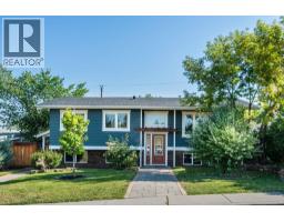 112 Selkirk Drive SW Southwood