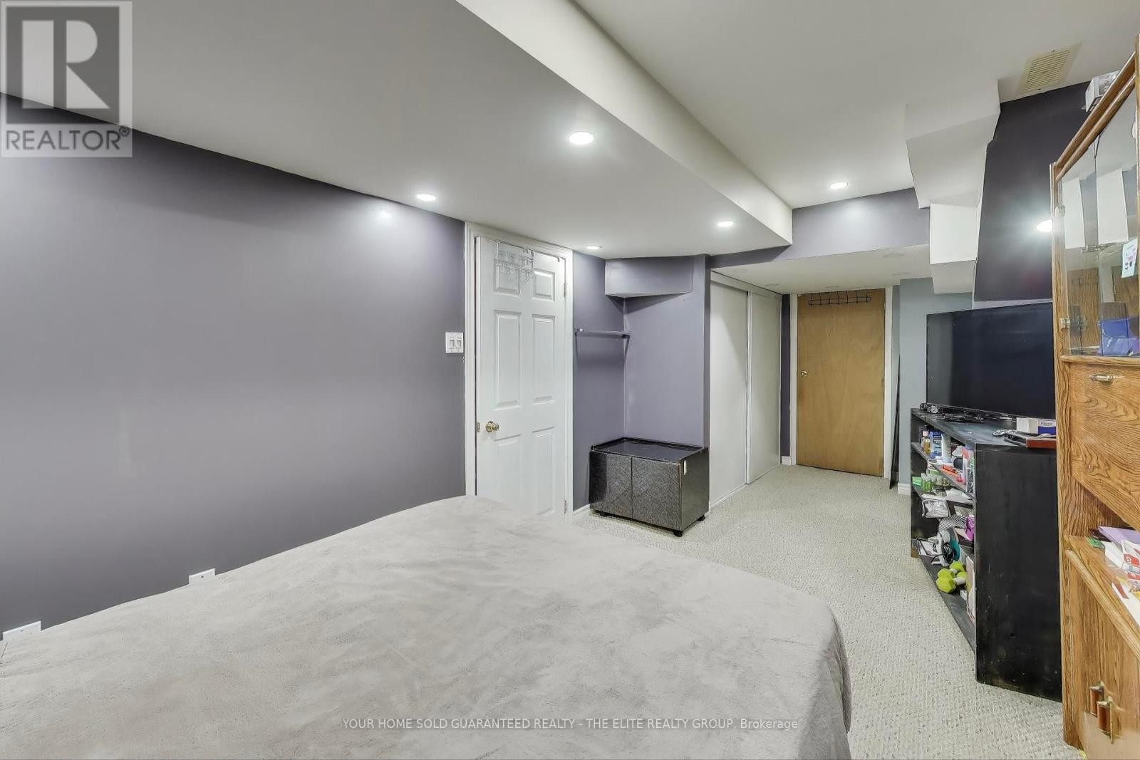 283 Van Kirk Drive, Brampton, Ontario  L7A 1M3 - Photo 12 - W12426687
