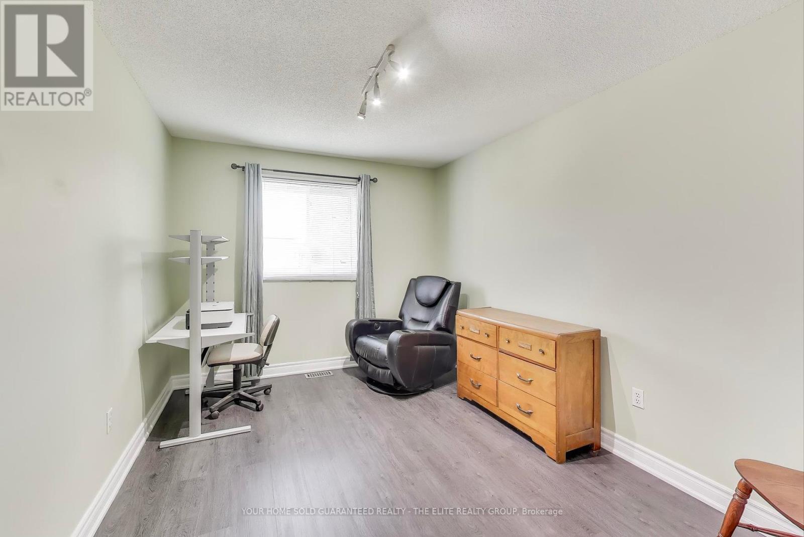 283 Van Kirk Drive, Brampton, Ontario  L7A 1M3 - Photo 9 - W12426687