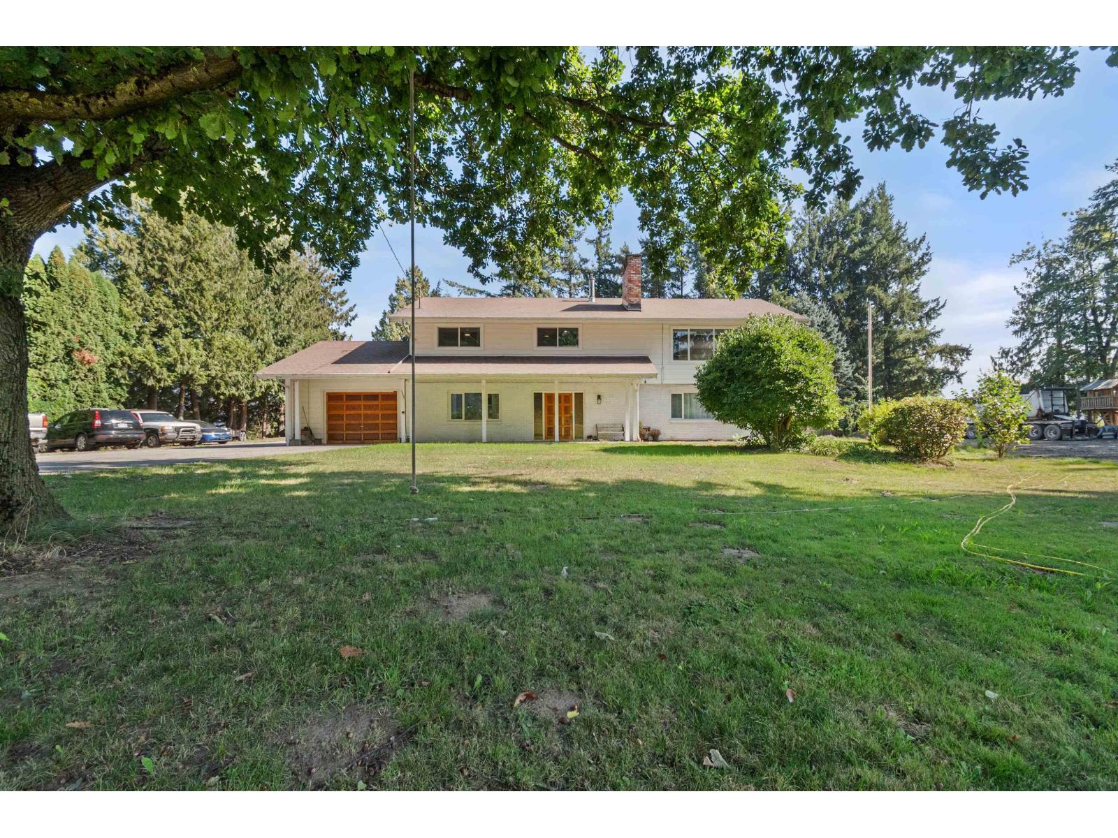 5460 Interprovincial Highway, Abbotsford, British Columbia  V3G 2P6 - Photo 2 - R3051860