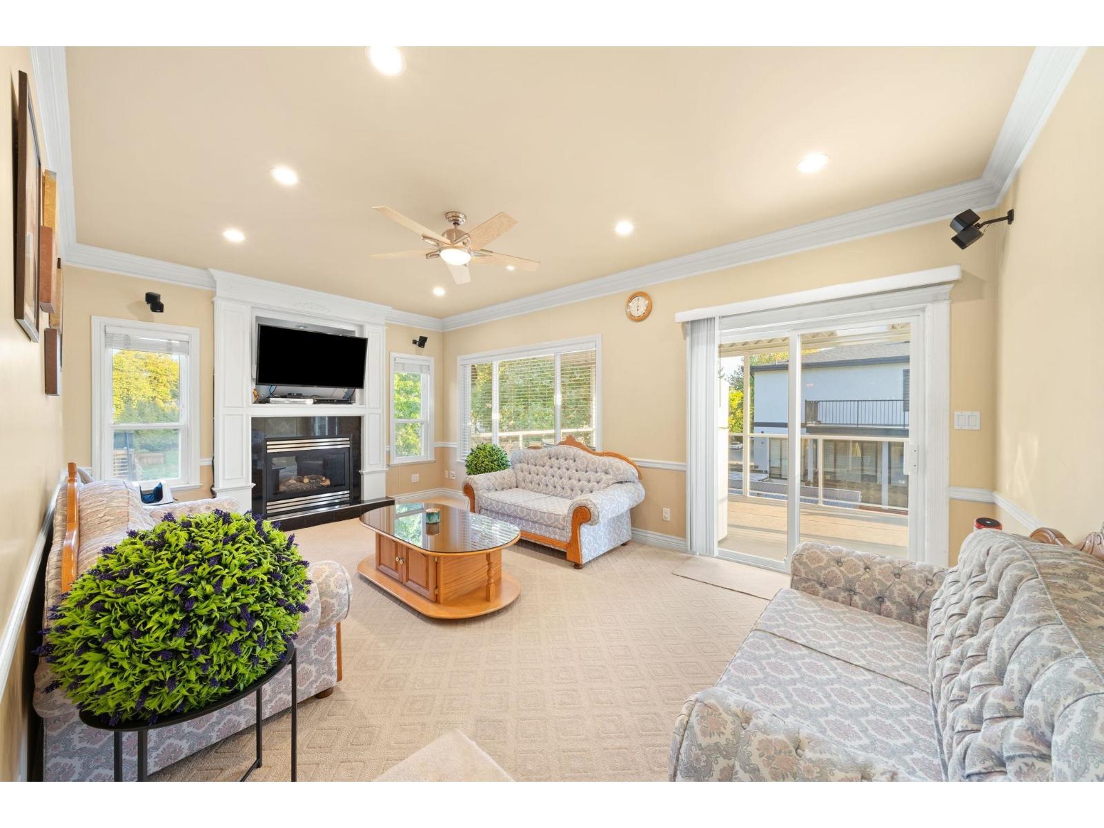 12336 Iona Place, Surrey, British Columbia  V3V 6P6 - Photo 10 - R3052258