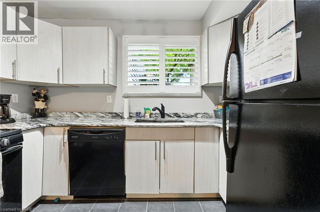 21 D'aubigny Road, Brantford, Ontario  N3T 6J2 - Photo 6 - 40773450