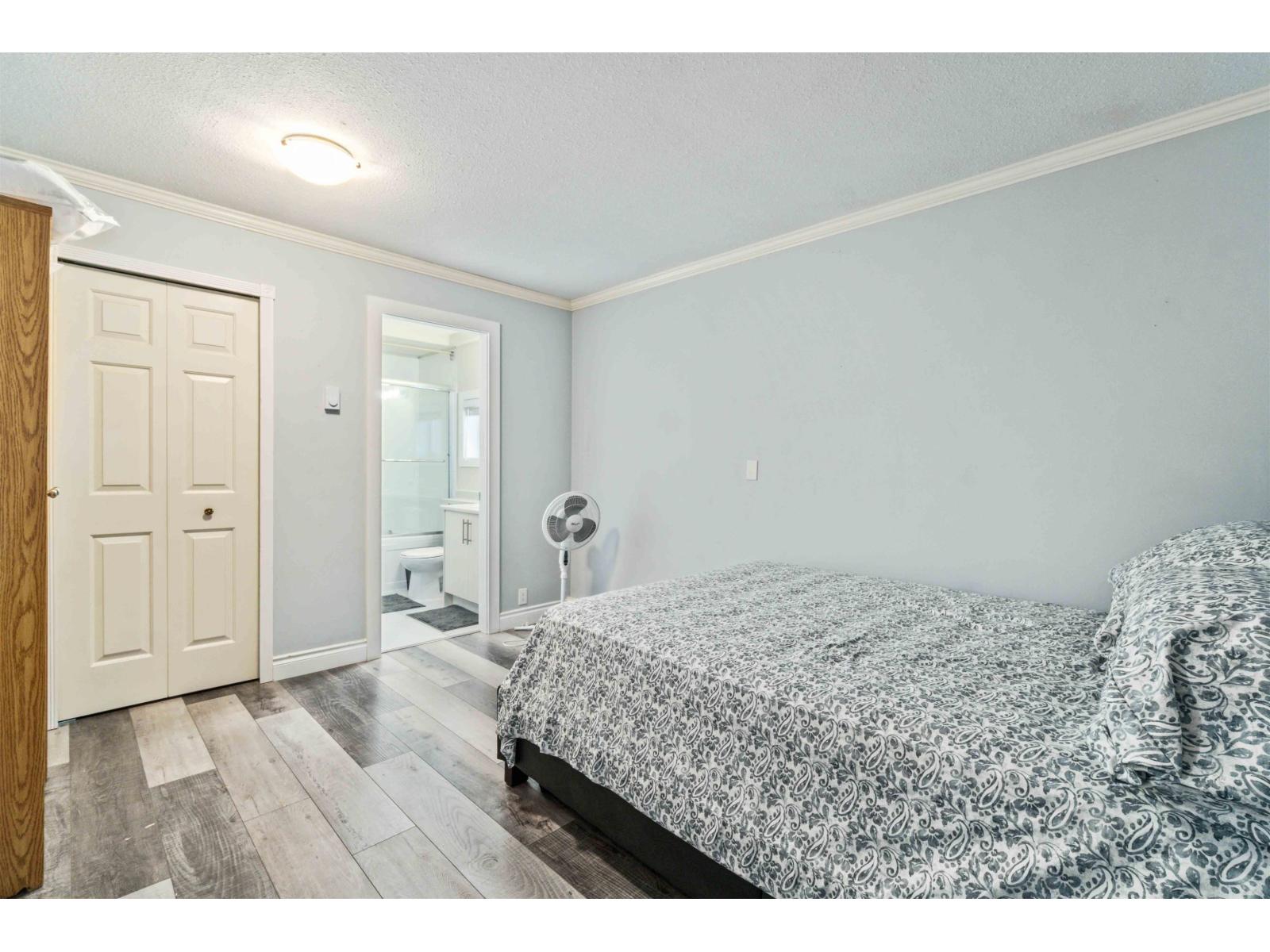 15598 Roper Avenue, White Rock, British Columbia  V4B 2G5 - Photo 23 - R3052114