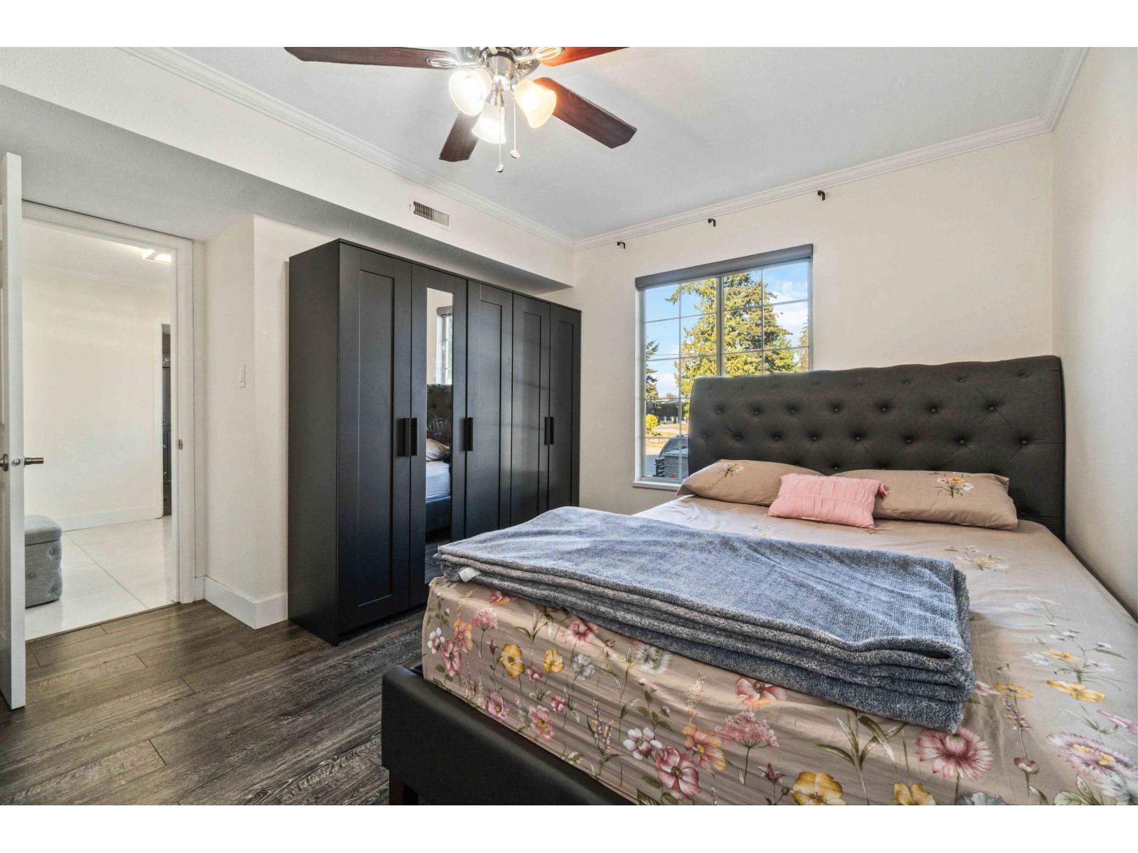 15598 Roper Avenue, White Rock, British Columbia  V4B 2G5 - Photo 38 - R3052114