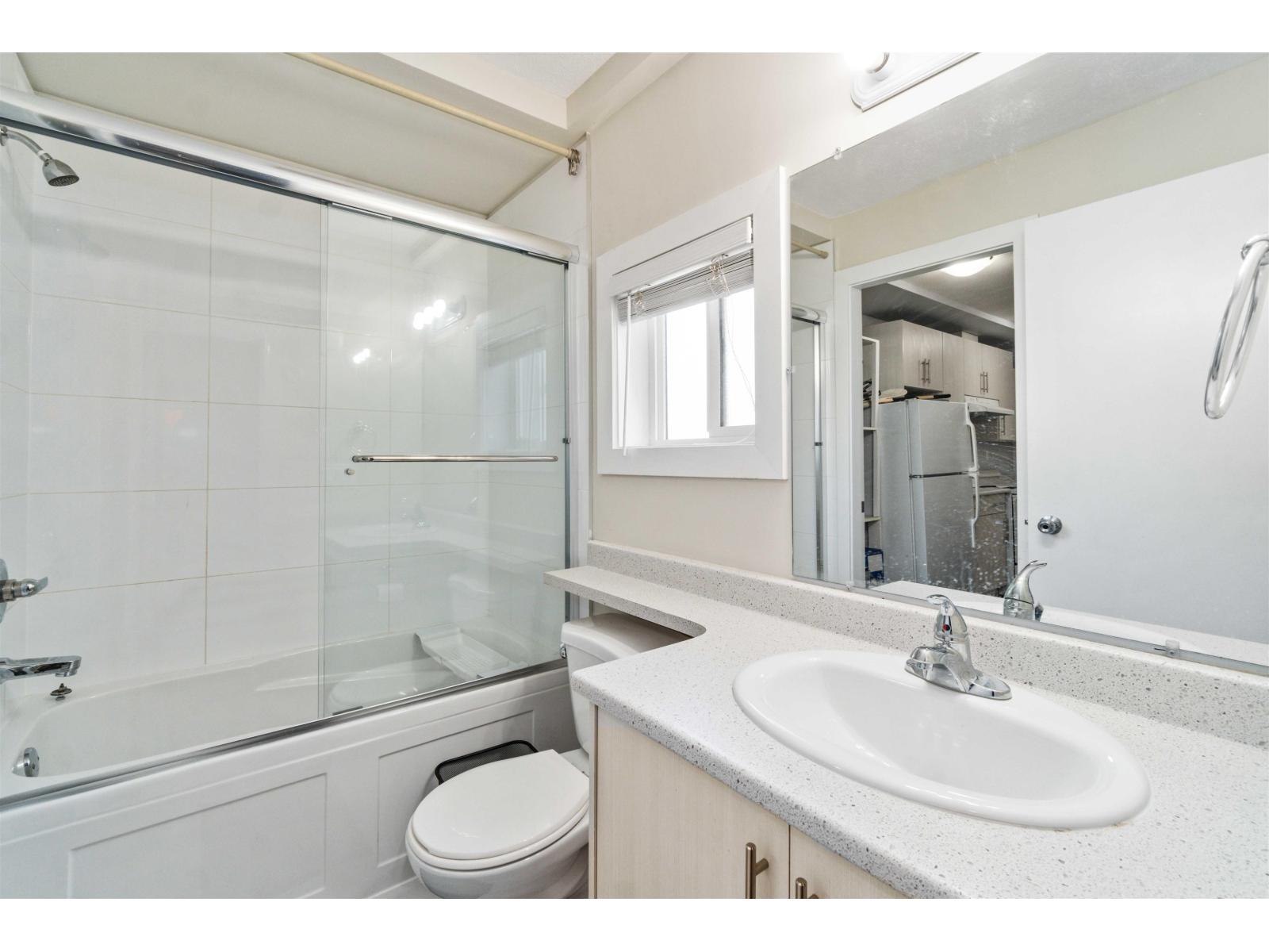 15598 Roper Avenue, White Rock, British Columbia  V4B 2G5 - Photo 24 - R3052114
