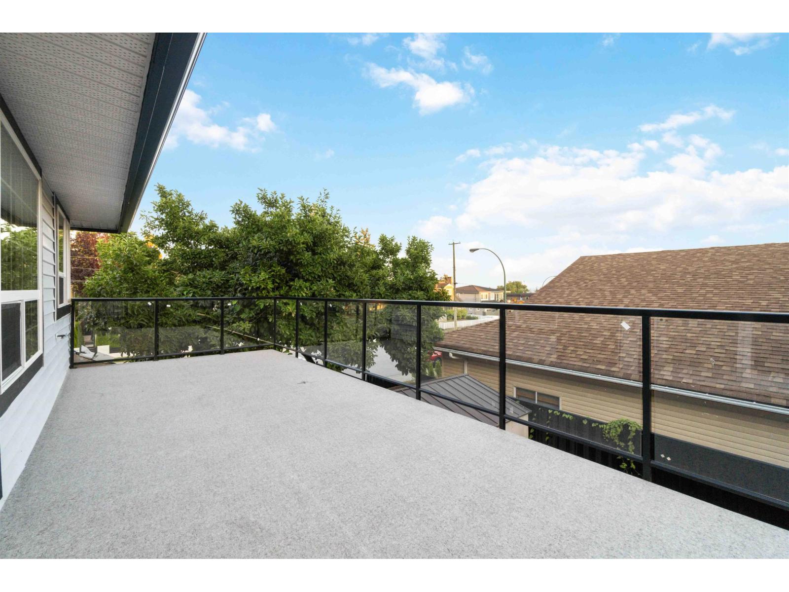 15598 Roper Avenue, White Rock, British Columbia  V4B 2G5 - Photo 28 - R3052114