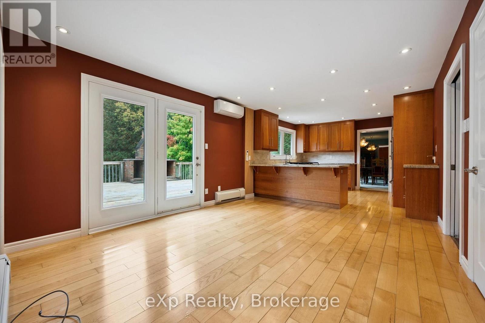 32 Glenholm Drive, Guelph, Ontario  N1L 1C2 - Photo 16 - X12426792