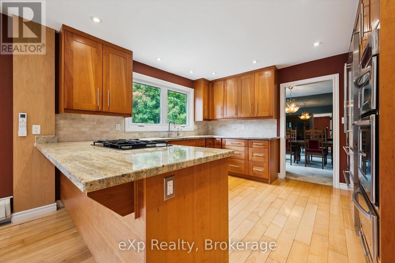 32 Glenholm Drive, Guelph, Ontario  N1L 1C2 - Photo 10 - X12426792