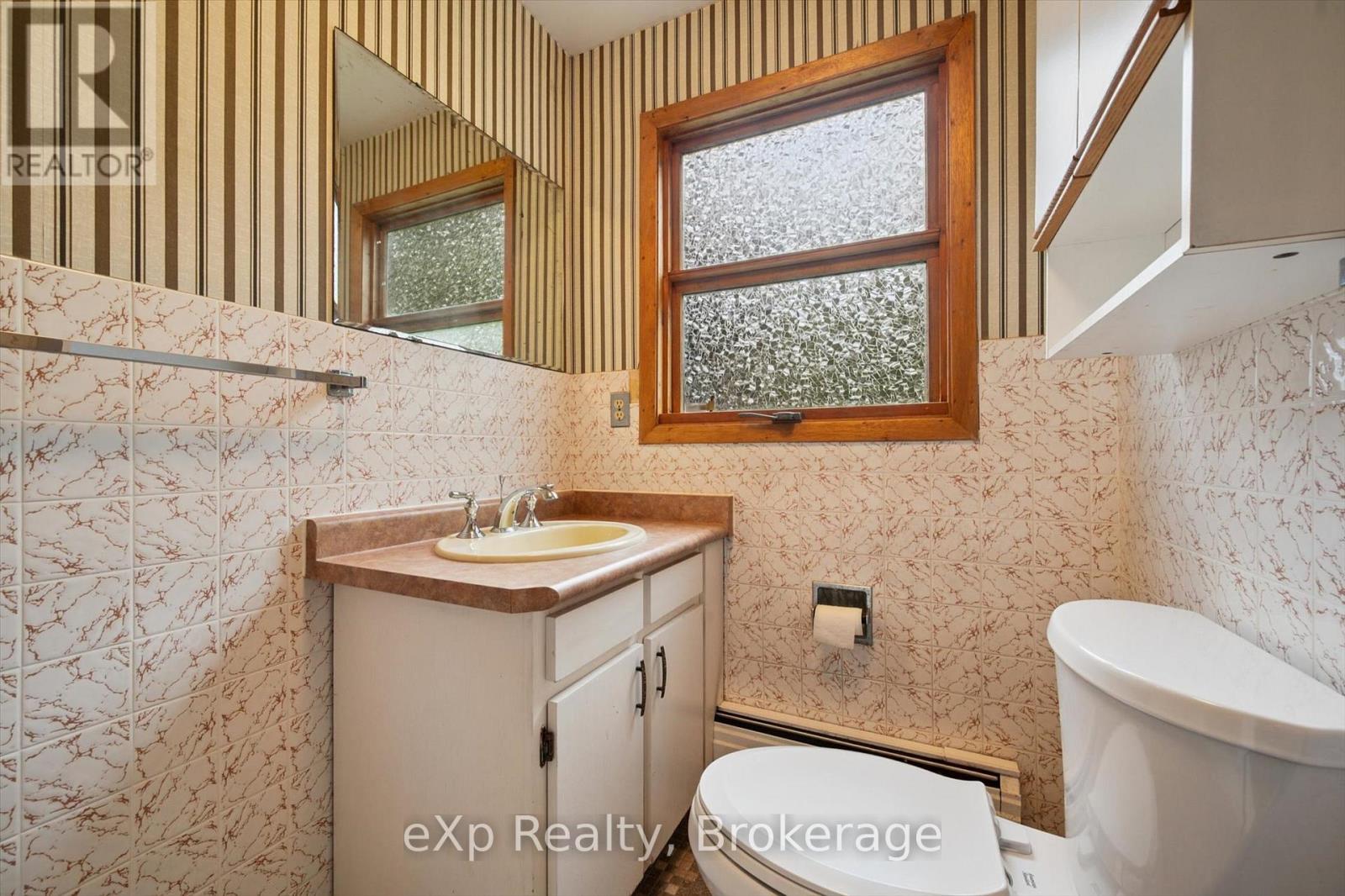 32 Glenholm Drive, Guelph, Ontario  N1L 1C2 - Photo 30 - X12426792