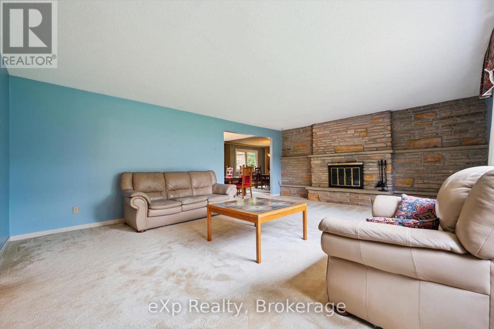 32 Glenholm Drive, Guelph, Ontario  N1L 1C2 - Photo 6 - X12426792