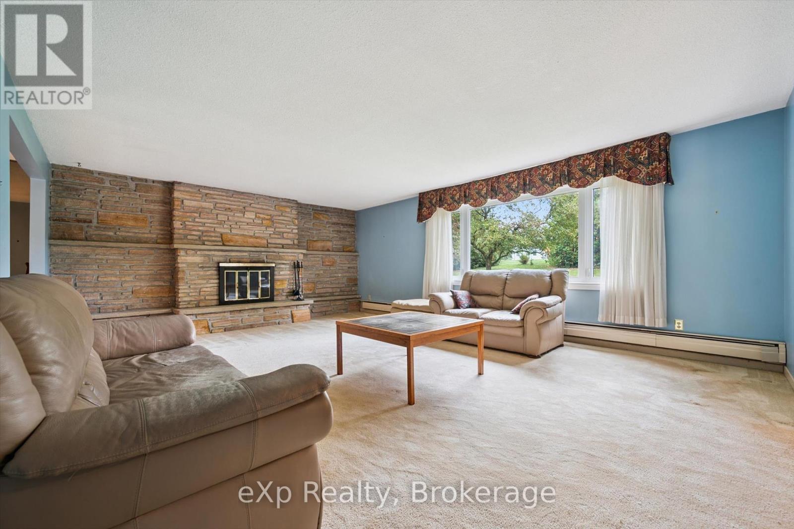 32 Glenholm Drive, Guelph, Ontario  N1L 1C2 - Photo 7 - X12426792