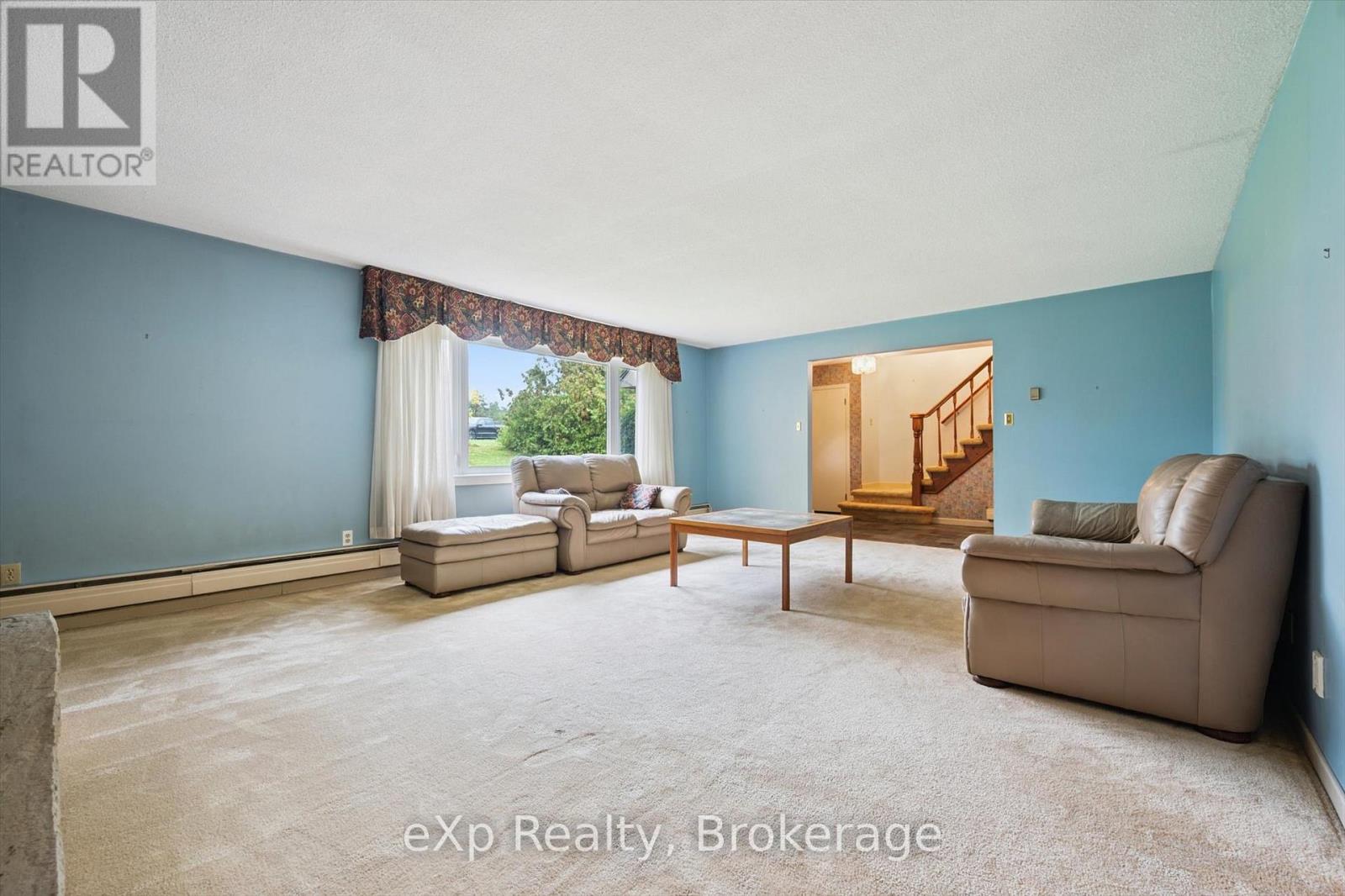 Property at 32 GLENHOLM DRIVE image 5