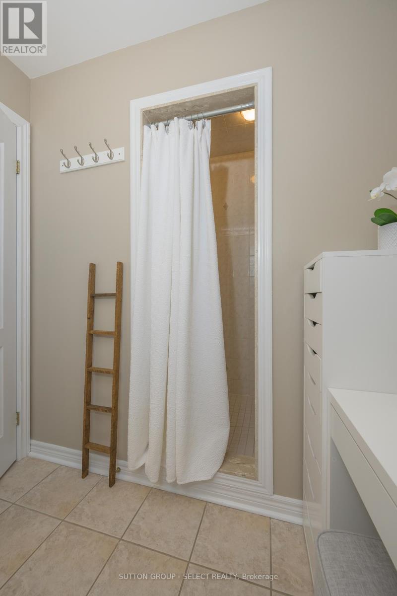 45 Shaw Valley Drive, St. Thomas, Ontario  N5R 6J9 - Photo 40 - X12426219