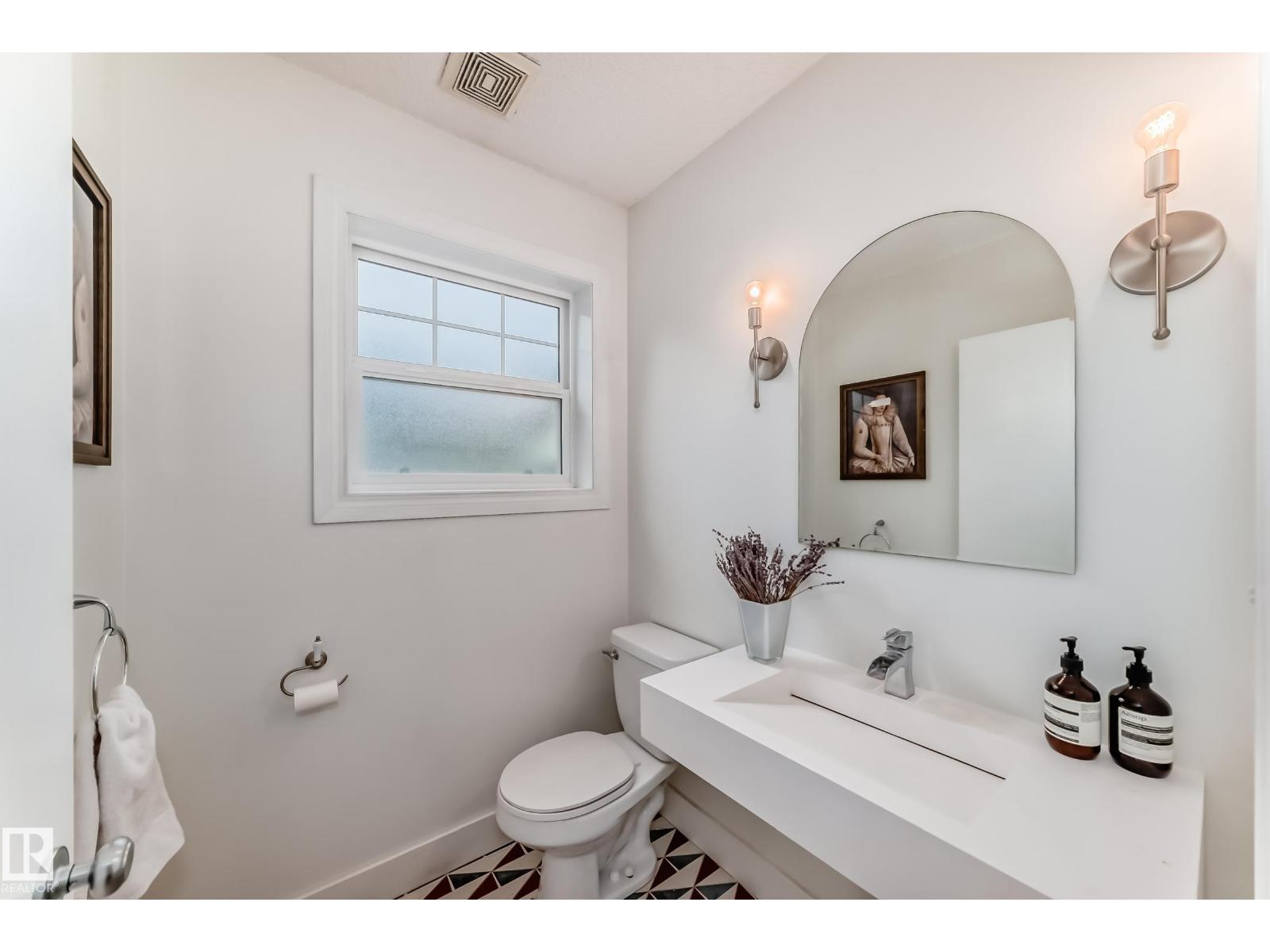 9902 148 St Nw, Edmonton, Alberta  T5N 3E9 - Photo 13 - E4459444