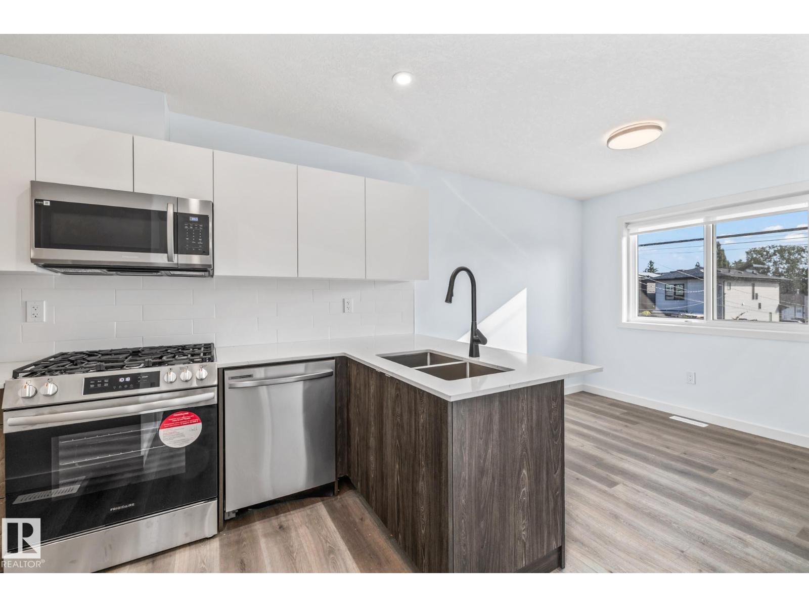 #g1 15120 93 Av Nw, Edmonton, Alberta  T5R 5Z8 - Photo 5 - E4459465
