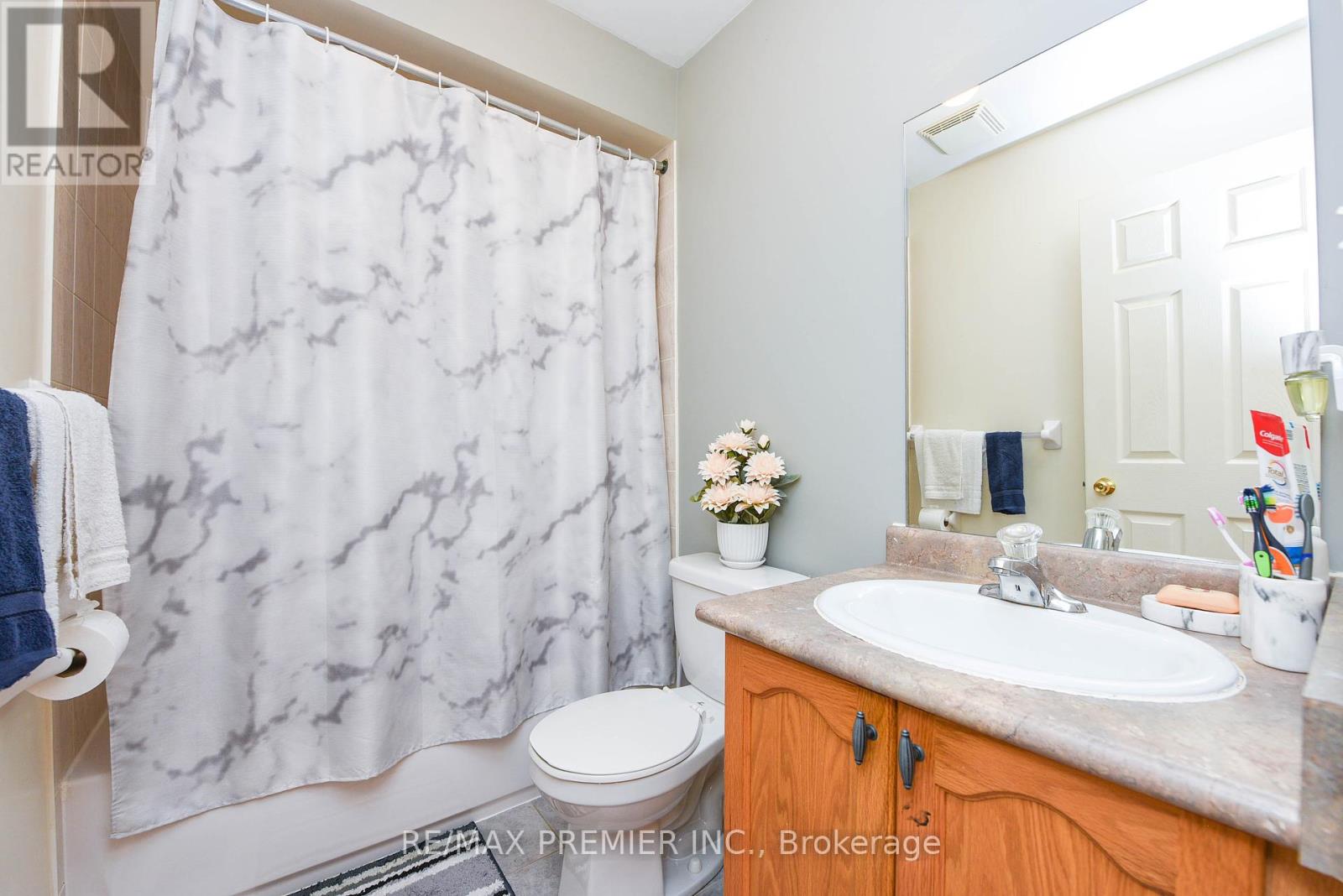 163 Torbarrie Road, Toronto, Ontario  M3L 1G8 - Photo 38 - W12371367