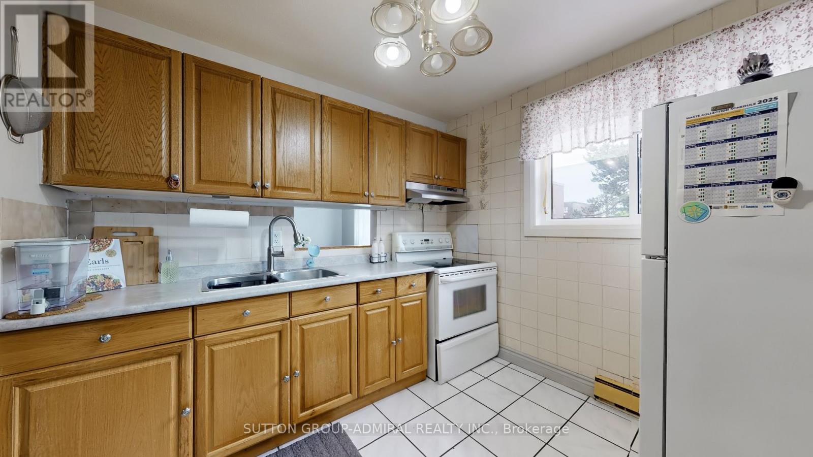812 - 22 Tandridge Crescent, Toronto, Ontario  M9W 2P2 - Photo 9 - W12349719