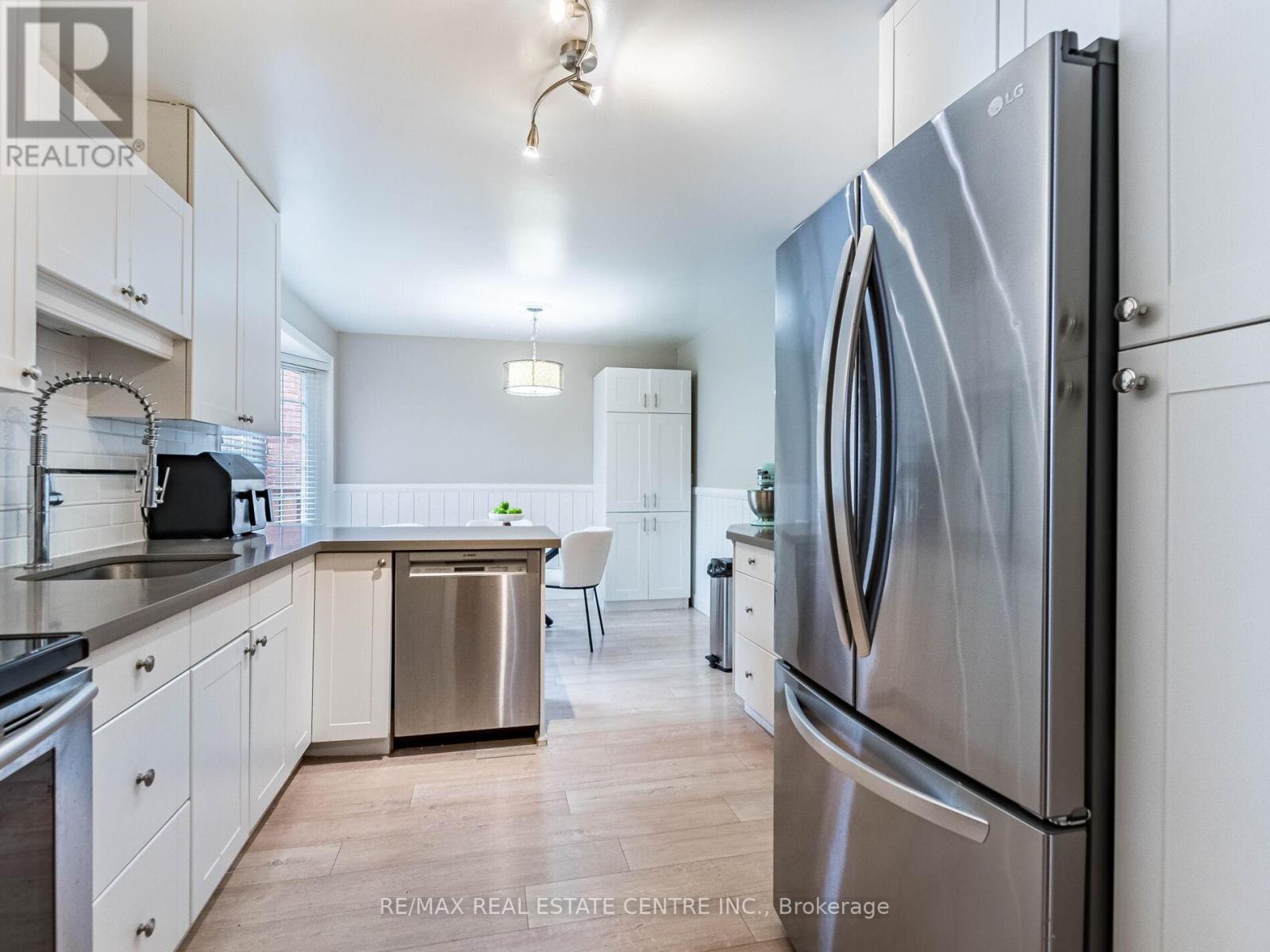 678 Harrison Road, Milton, Ontario  L9T 4S9 - Photo 10 - W12424271