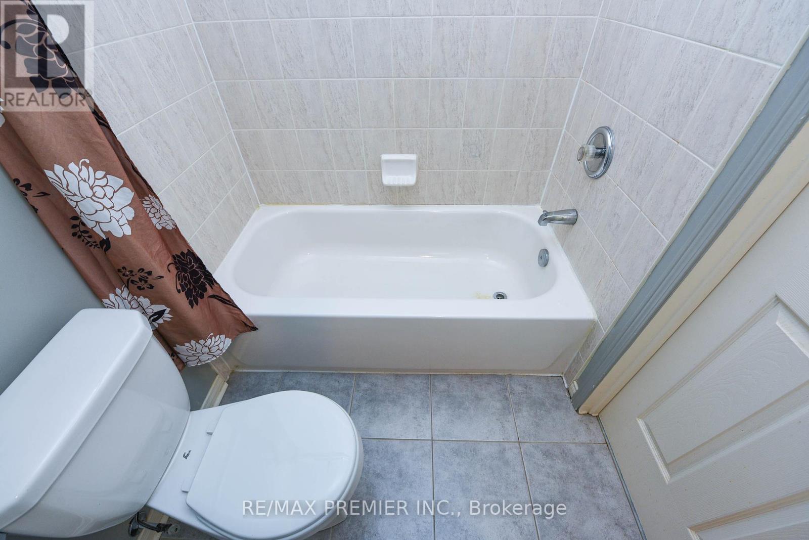 163 Torbarrie Road, Toronto, Ontario  M3L 1G8 - Photo 46 - W12371367