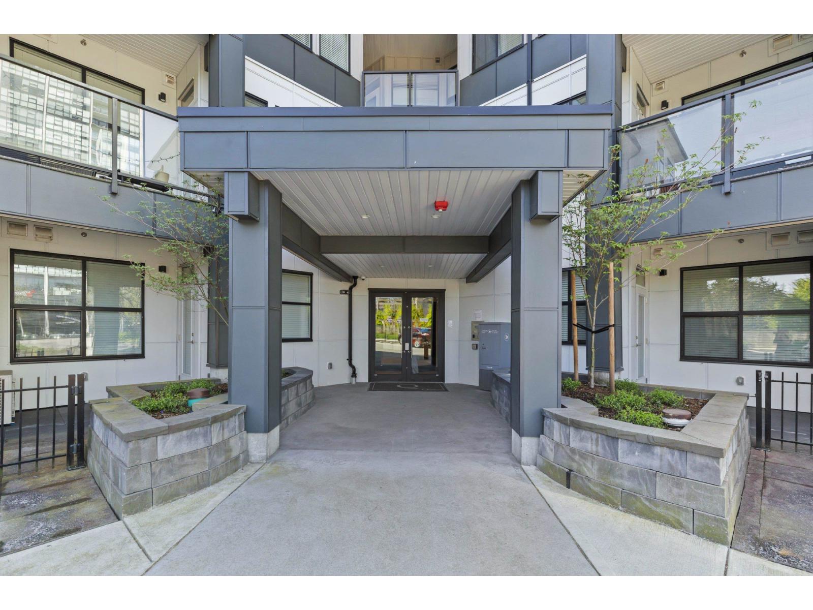 113 2120 Gladwin Road, Abbotsford, British Columbia  V2S 0L7 - Photo 4 - R3052309