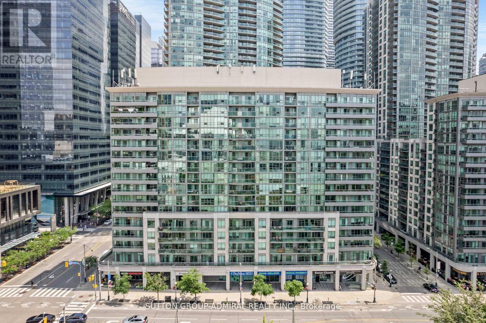 210 - 51 LOWER SIMCOE STREET, Toronto, Ontario