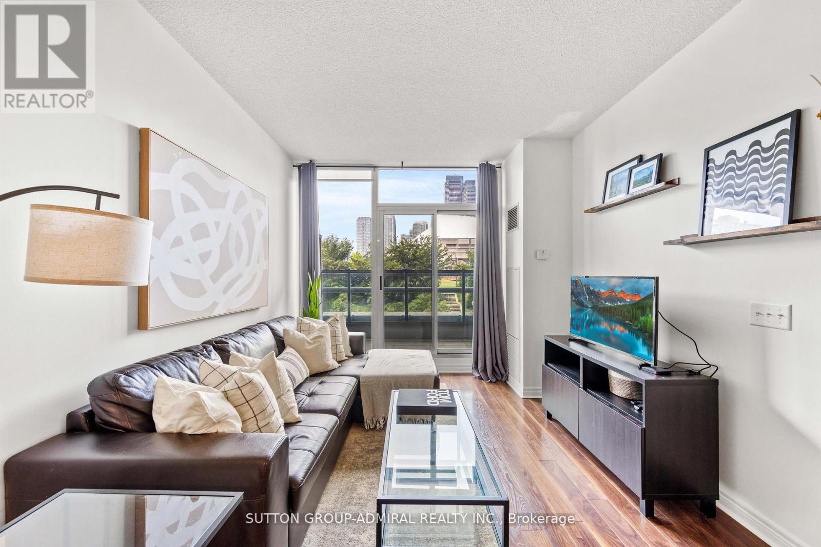 210 - 51 Lower Simcoe Street, Toronto, Ontario  M5J 3A2 - Photo 13 - C12426734