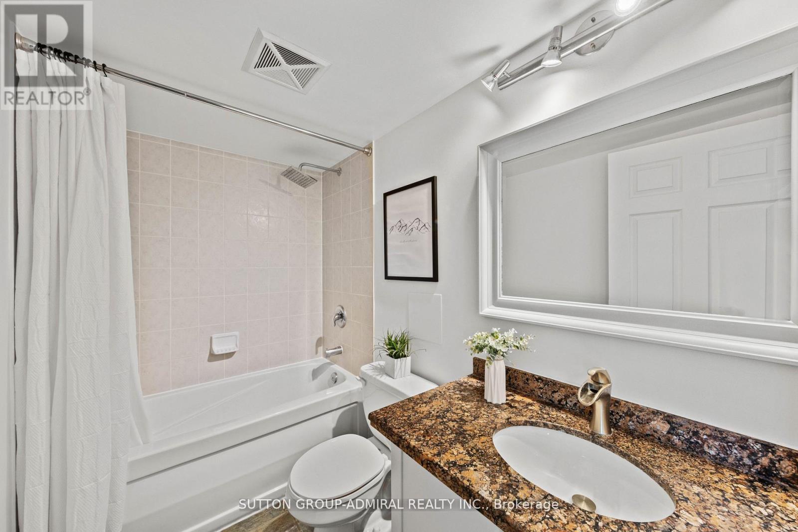 210 - 51 Lower Simcoe Street, Toronto, Ontario  M5J 3A2 - Photo 14 - C12426734