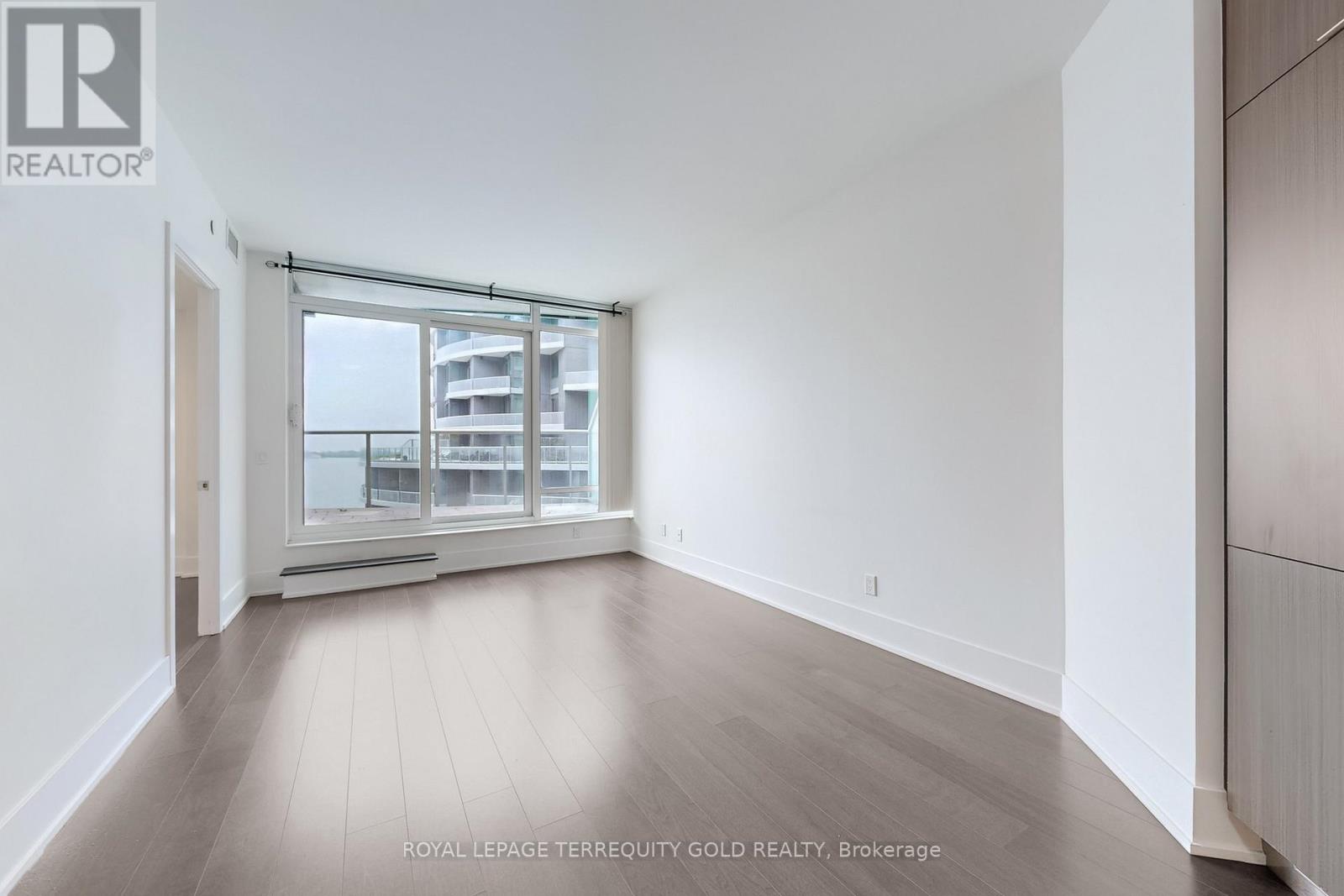 712 - 1 Edgewater Drive, Toronto, Ontario  M5A 0L1 - Photo 15 - C12426836