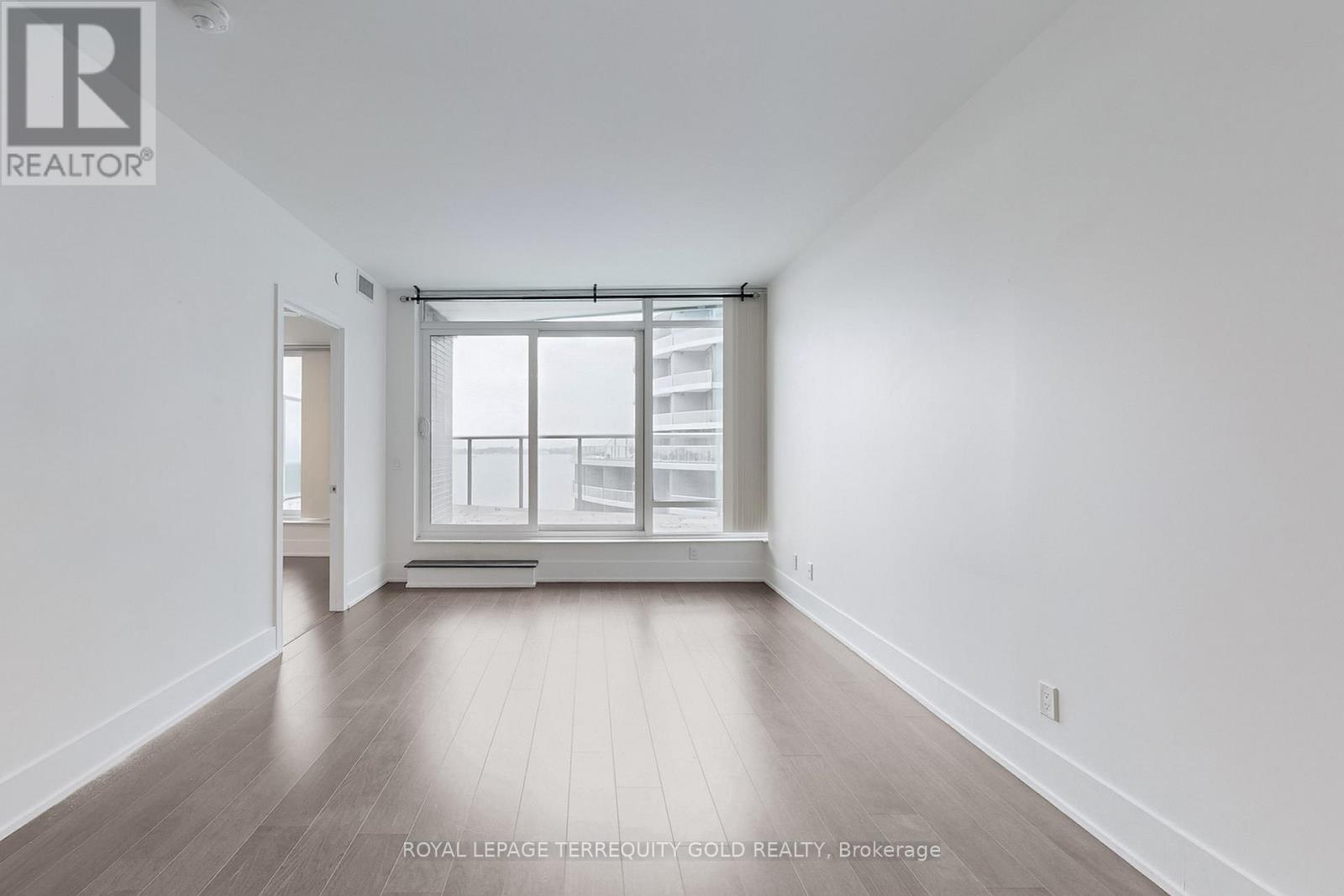 712 - 1 Edgewater Drive, Toronto, Ontario  M5A 0L1 - Photo 16 - C12426836