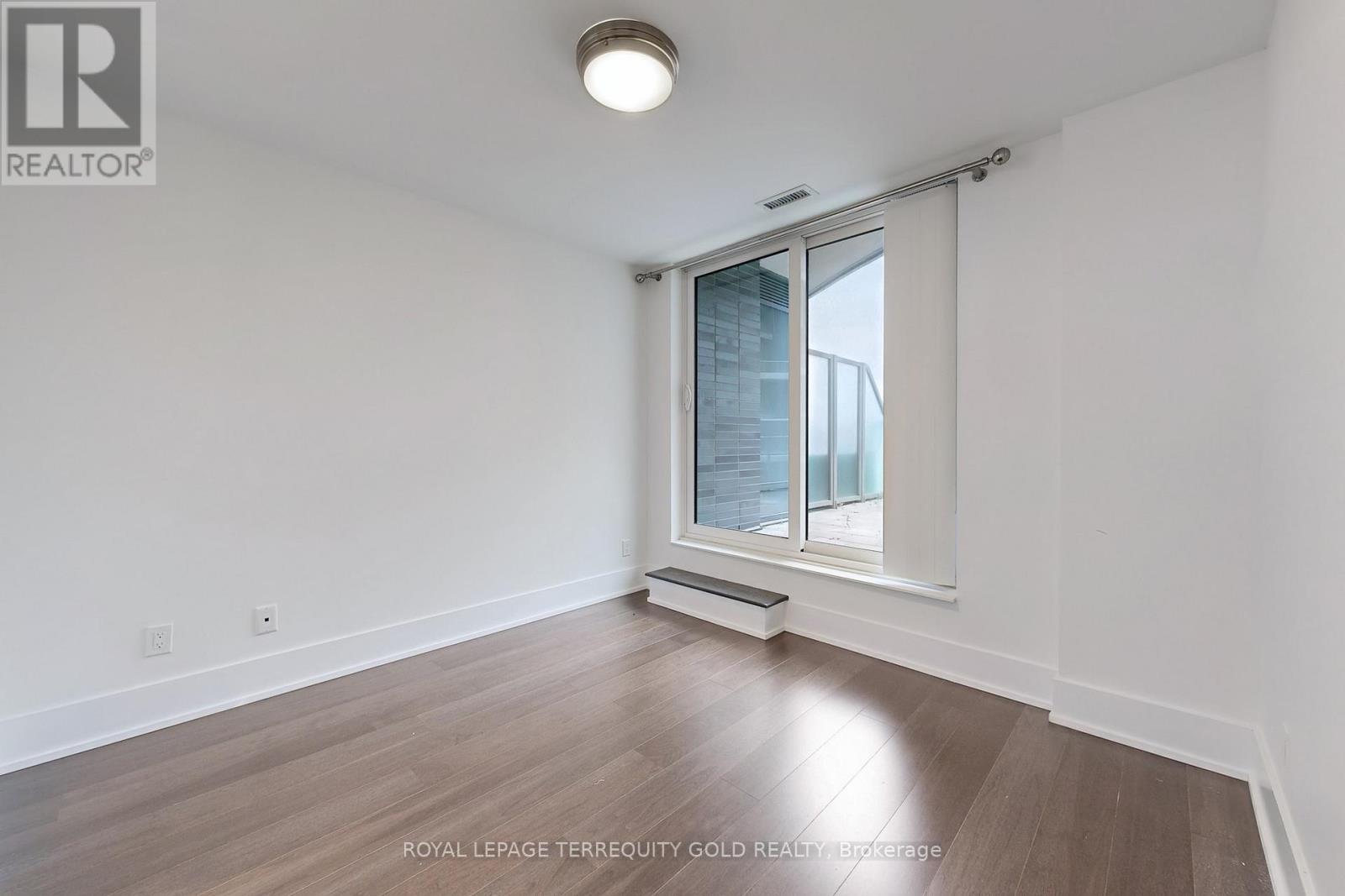 712 - 1 Edgewater Drive, Toronto, Ontario  M5A 0L1 - Photo 24 - C12426836