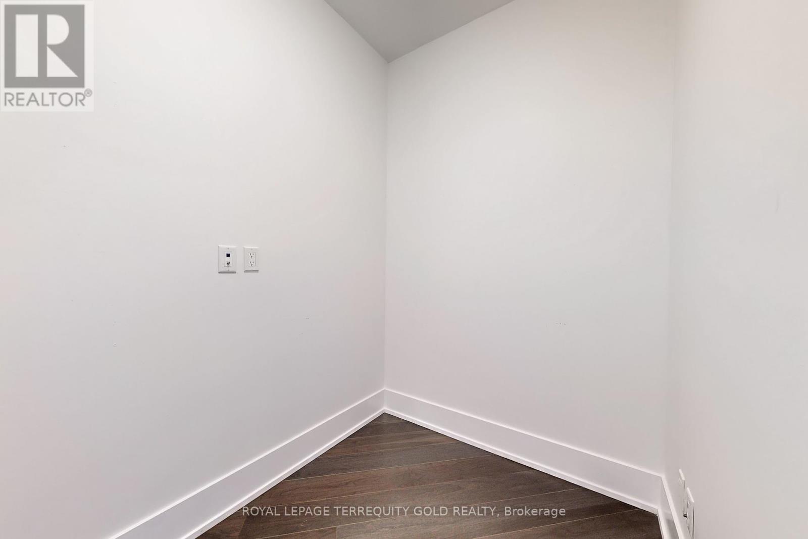 712 - 1 Edgewater Drive, Toronto, Ontario  M5A 0L1 - Photo 29 - C12426836