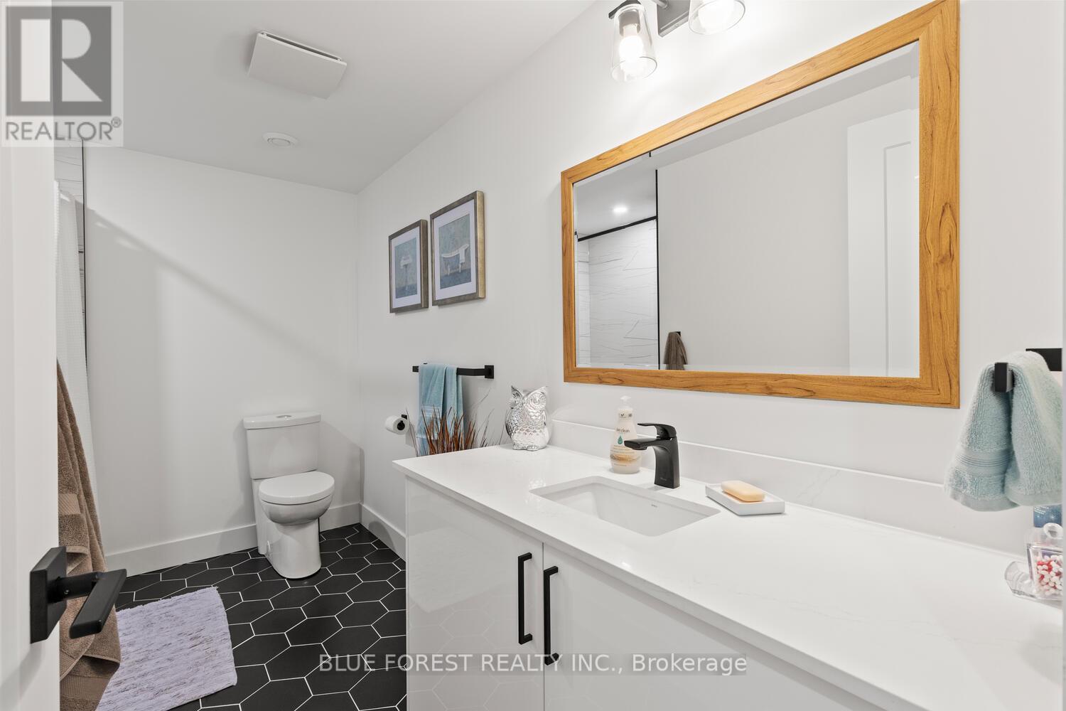 580 Eden Avenue, London South (South R), Ontario  N6C 2Z6 - Photo 41 - X12426713