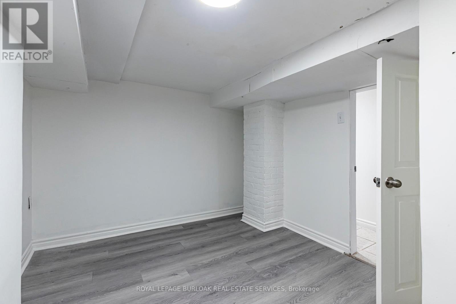22 Myrtle Avenue, Hamilton, Ontario  L8M 2E9 - Photo 19 - X12284473
