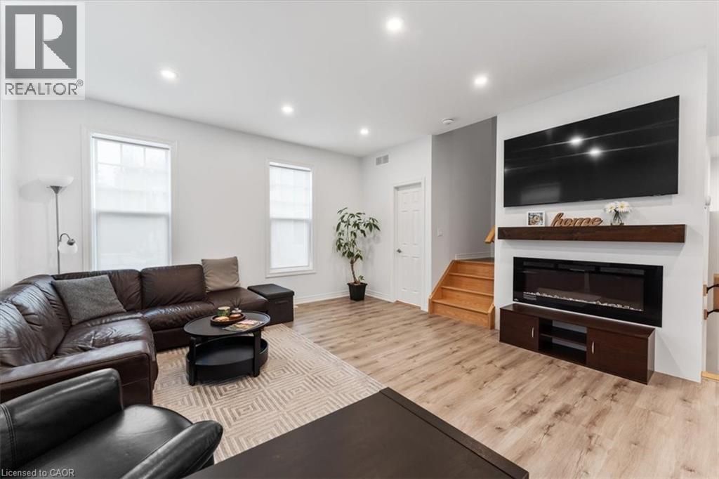 7 Aspen Common, St. Catharines, Ontario  L2S 2B3 - Photo 4 - 40773625
