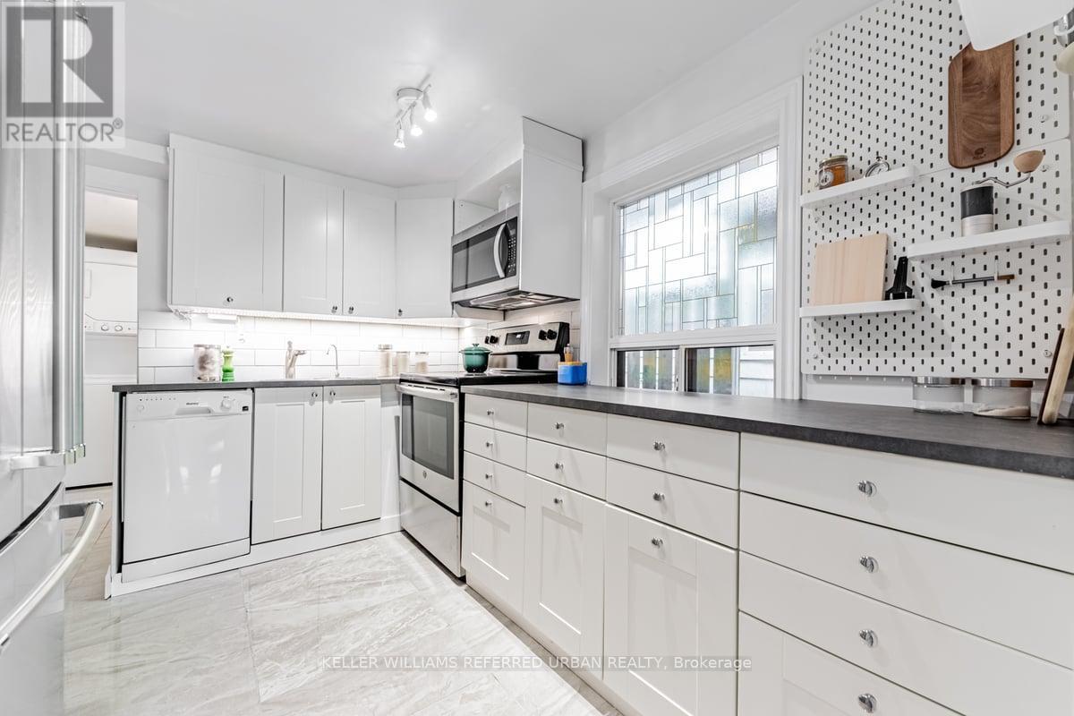 111 Jones Avenue, Toronto, Ontario  M4M 2Z7 - Photo 14 - E12426766